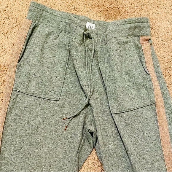 GAP joggers with pink glitter stripe - Picture 3 of 4